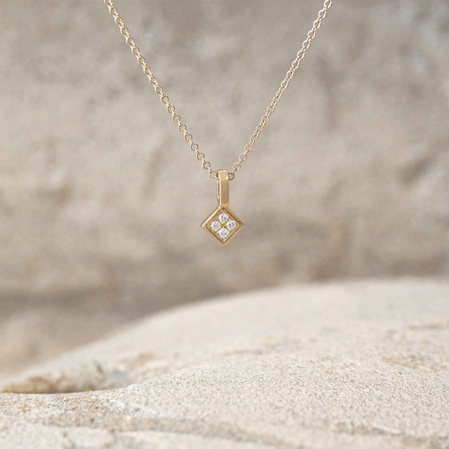 Diamond sparkle necklace