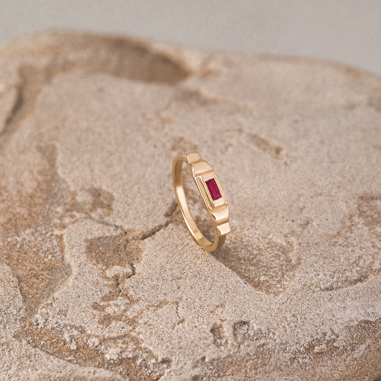 Crown ring with ruby